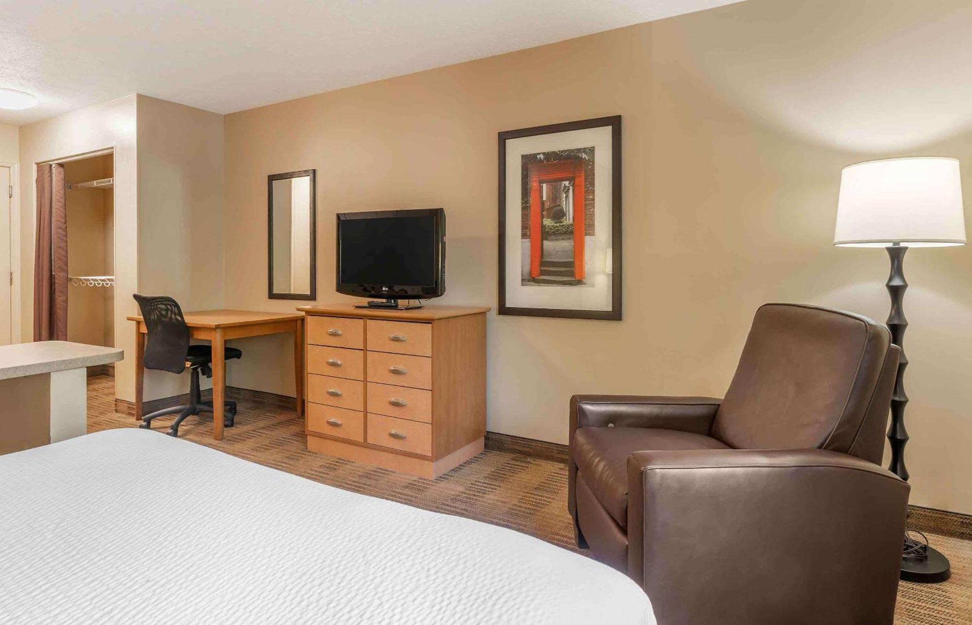 Extended Stay America Select Suites - St Louis - Westport - Craig Road Maryland Heights Buitenkant foto